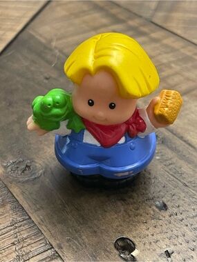 Vintage Fisher-Price Little People Farmer Eddie Figure with Frog & Sponge